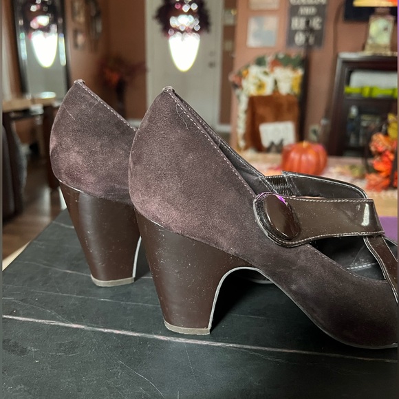 Gianni Bini Heels - Picture 2 of 5